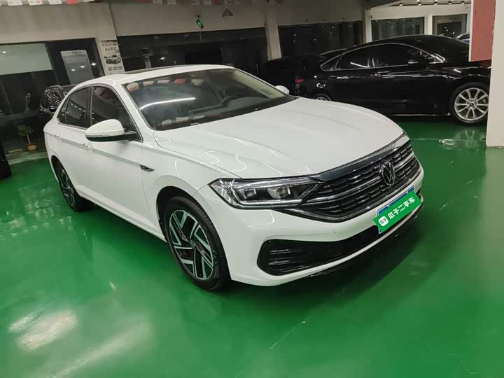 Фото 4 - Volkswagen Sagitar L