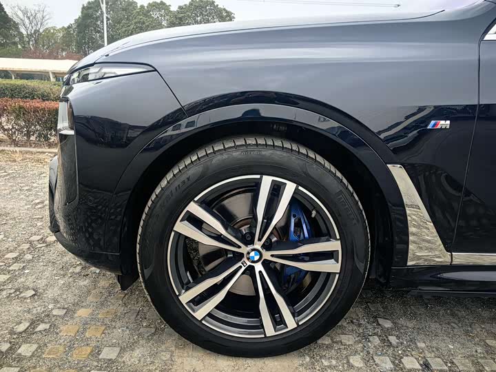 Фото 3 - BMW X7