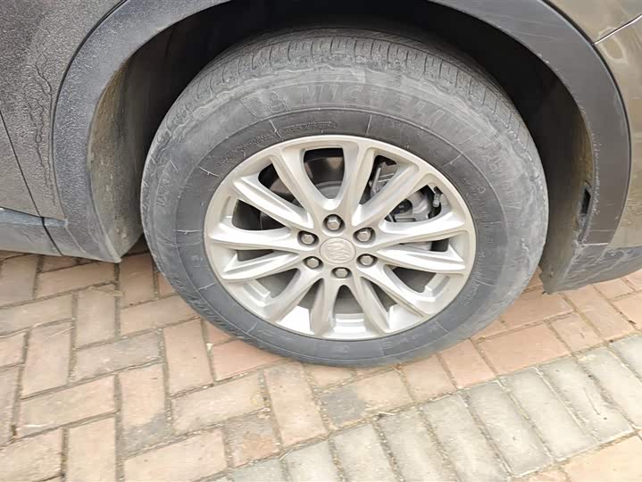 Фото 6 - Buick Enclave