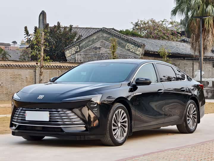 Фото 1 - Buick LaCrosse