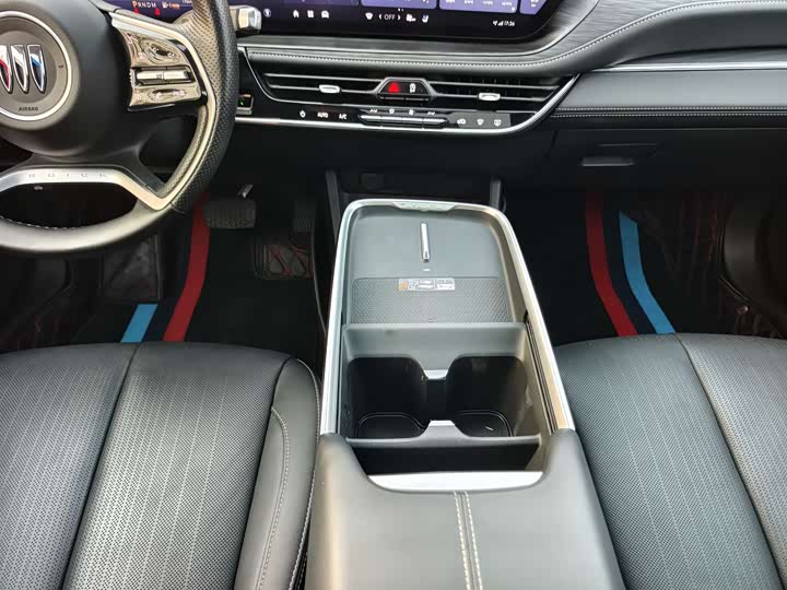 Фото 9 - Buick LaCrosse