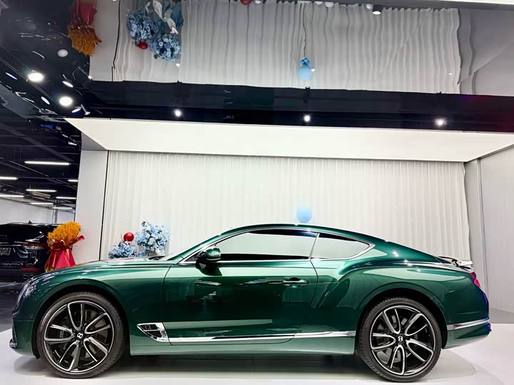 Фото 7 - Bentley Continental GT