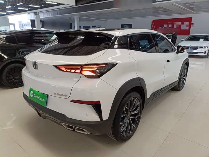 Фото 7 - Changan UNI-T