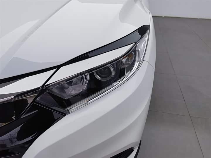 Фото 7 - Honda Vezel