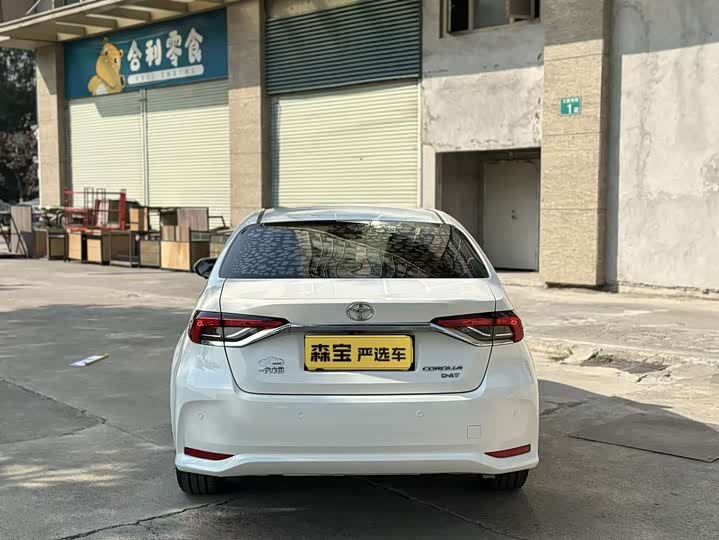 Фото 6 - Toyota Corolla