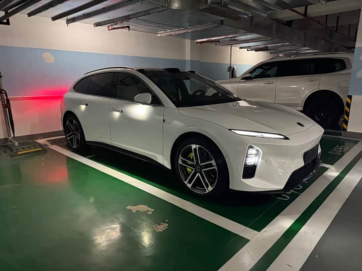 Фото 3 - Nio ET5T