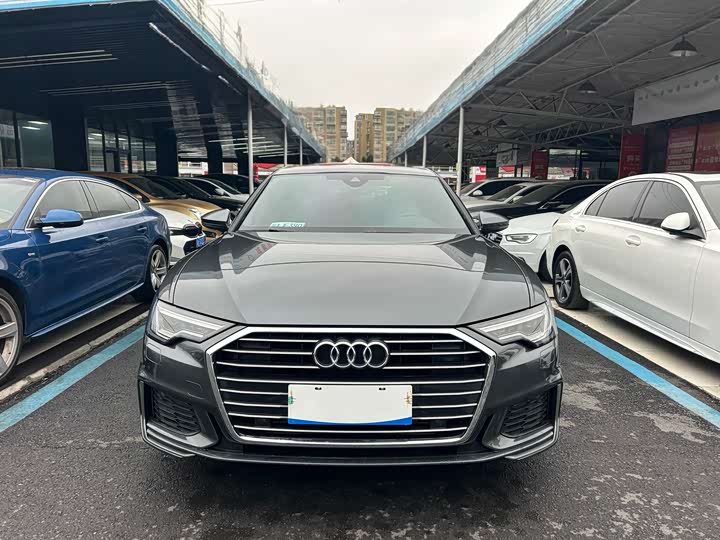 Фото 2 - Audi A6L