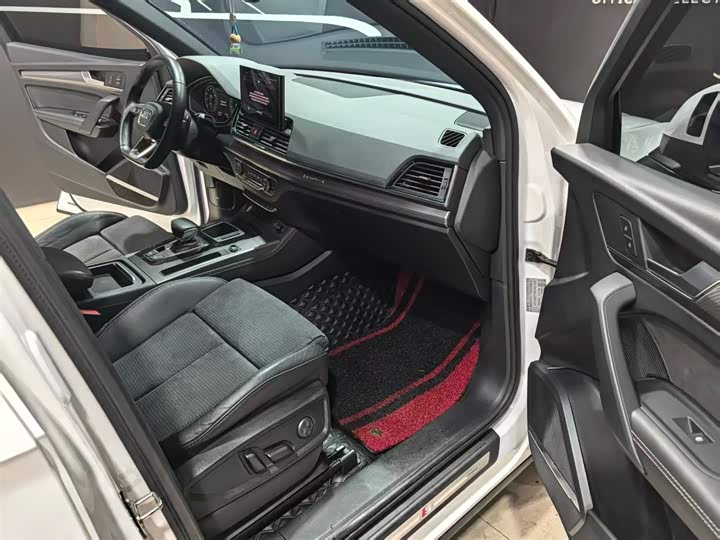 Фото 7 - Audi Q5L Sportback