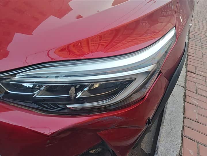 Фото 5 - Toyota Yaris L Hatchback