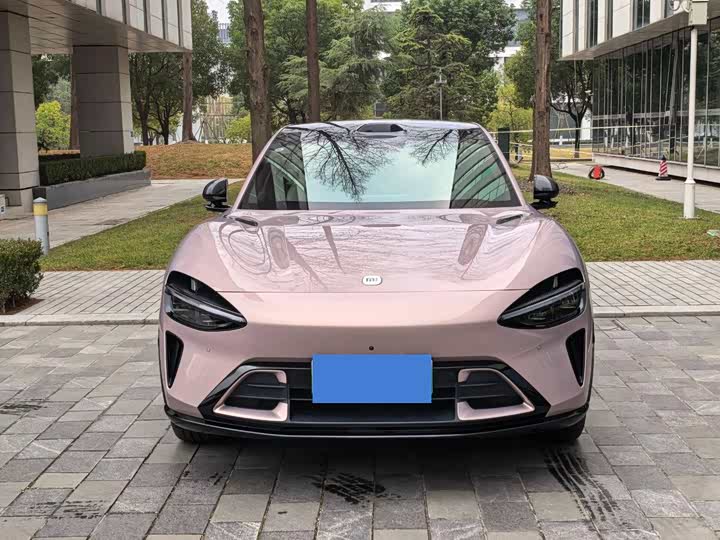 Фото 2 - Xiaomi YU7