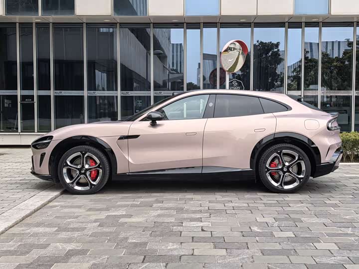 Фото 6 - Xiaomi YU7