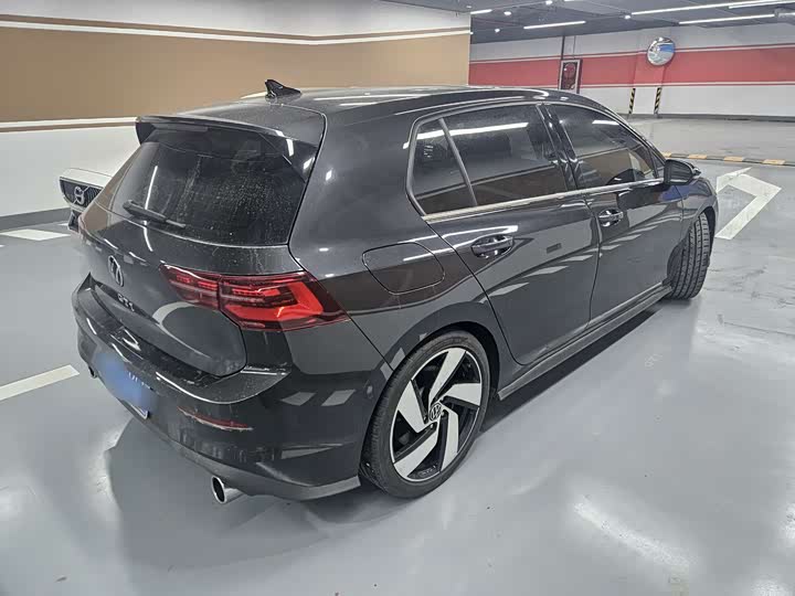 Фото 4 - Volkswagen Golf GTI