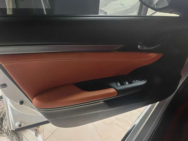 Фото 3 - Honda Civic