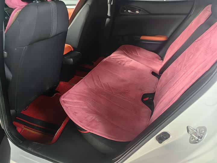 Фото 7 - Honda Civic