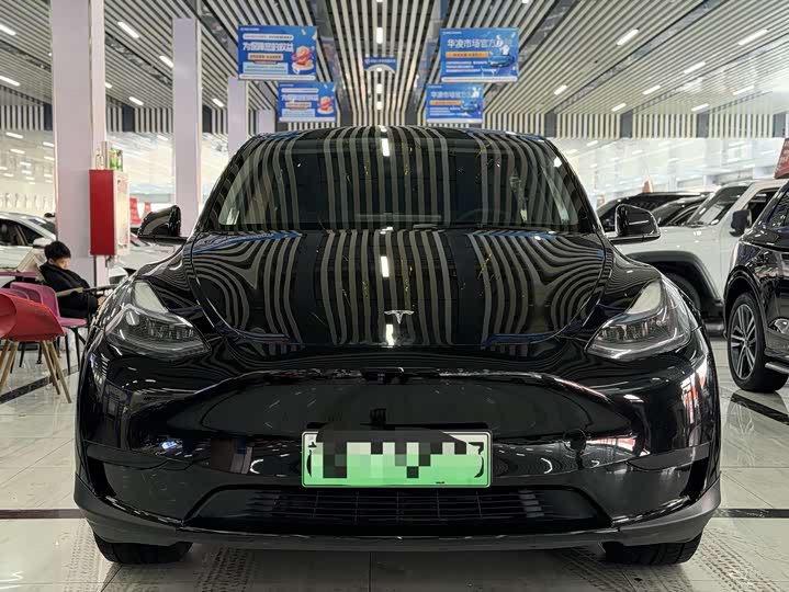 Фото 2 - Tesla Model Y