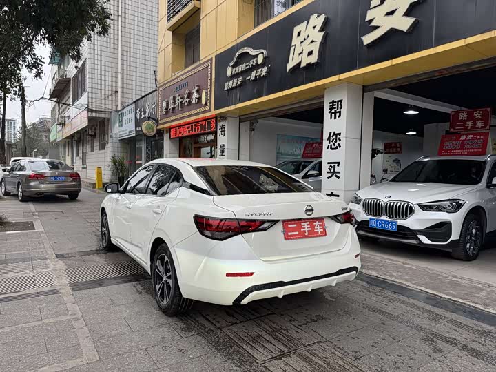 Фото 5 - Nissan Sylphy