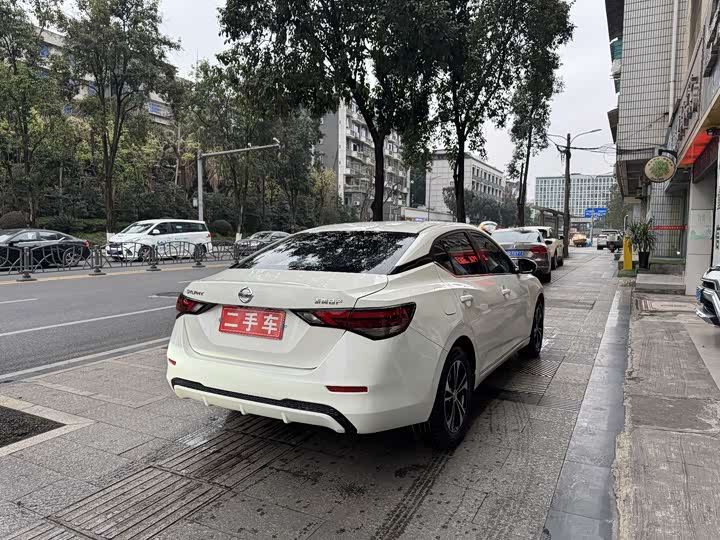 Фото 7 - Nissan Sylphy
