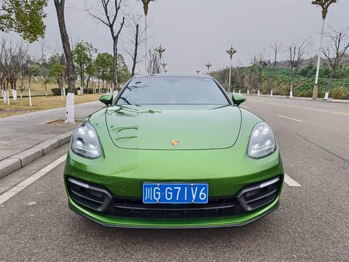 Фото 2 - Porsche Panamera