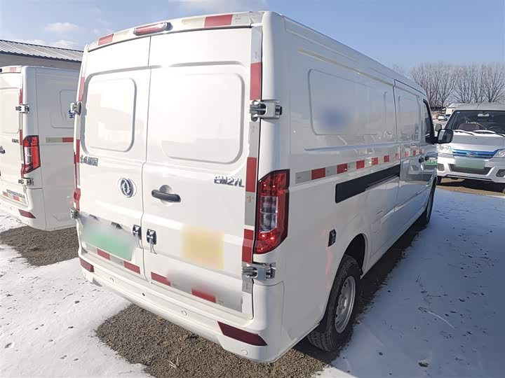 Фото 7 - Dongfeng EM27