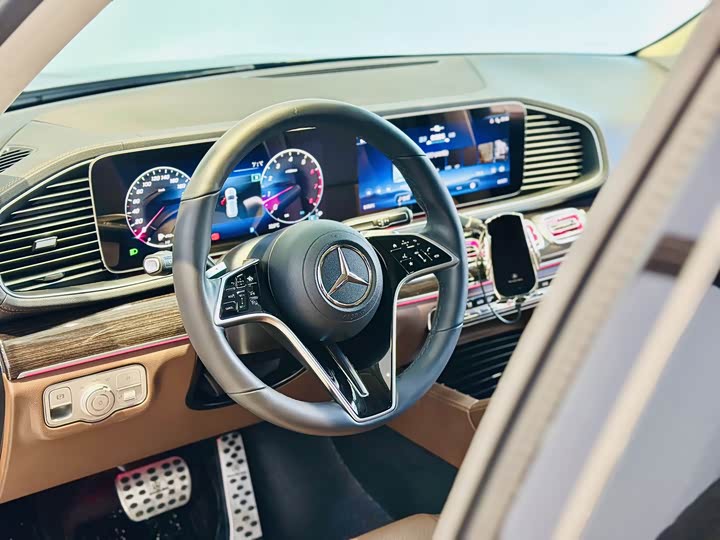 Фото 7 - Mercedes-Benz GLE-Class