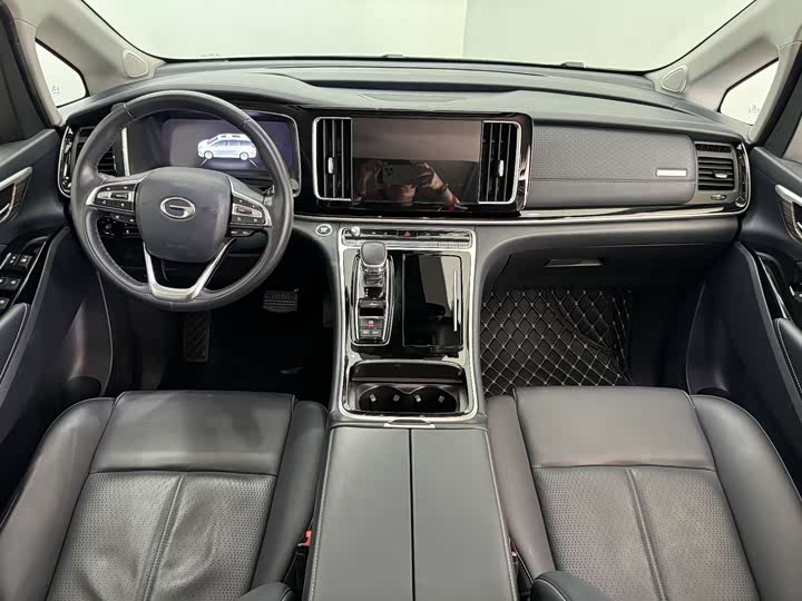 Фото 7 - GAC Trumpchi M8