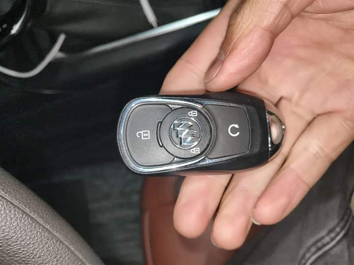 Фото 6 - Buick Velite 6