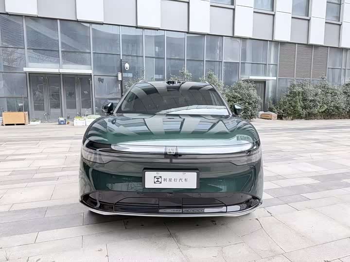 Фото 2 - Zeekr 7X