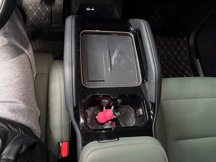 Фото 9 - Chery iCar 03