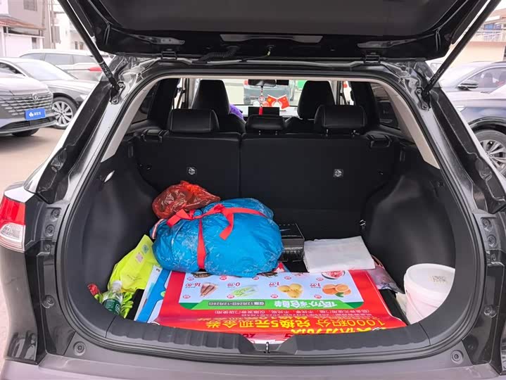 Фото 4 - Toyota Corolla Cross