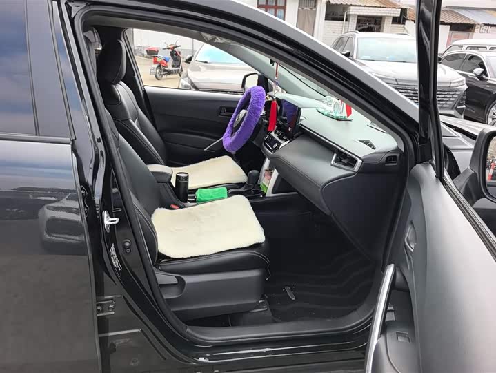 Фото 8 - Toyota Corolla Cross