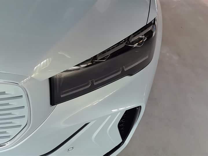 Фото 5 - Geely Monjaro