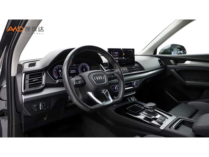 Фото 6 - Audi Q5L