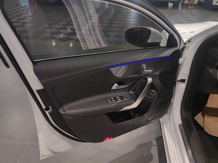 Фото 7 - Mercedes-Benz A-Class