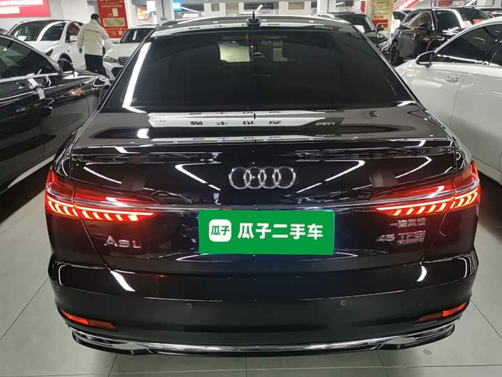 Фото 6 - Audi A6L