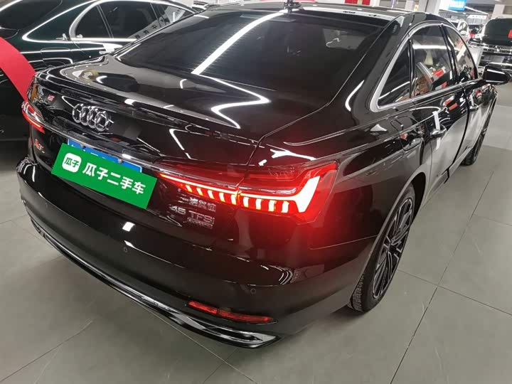 Фото 7 - Audi A6L
