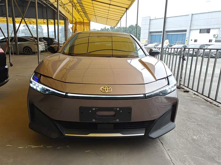 Фото 2 - Toyota bZ3