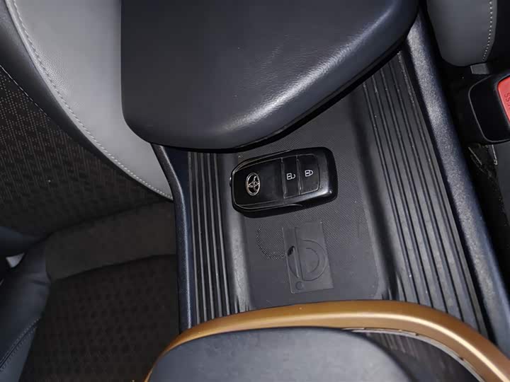 Фото 8 - Toyota bZ3