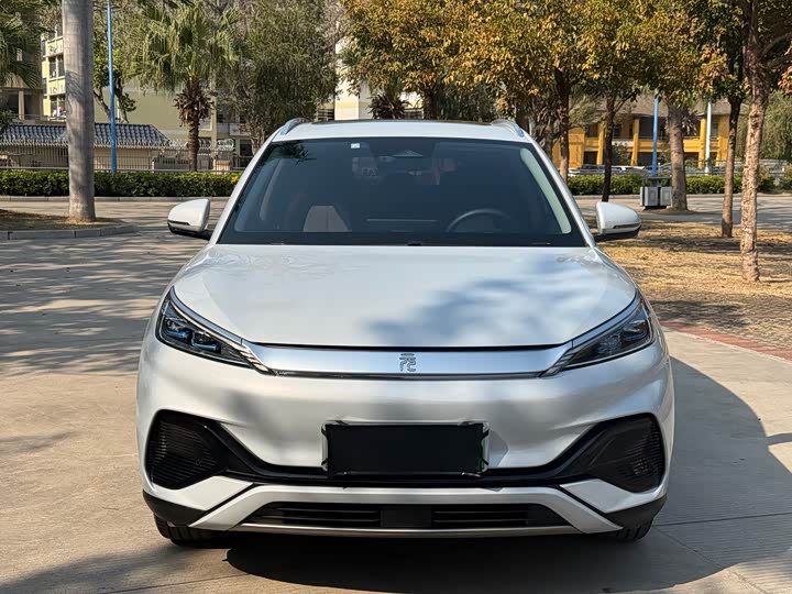 Фото 2 - BYD Yuan Plus