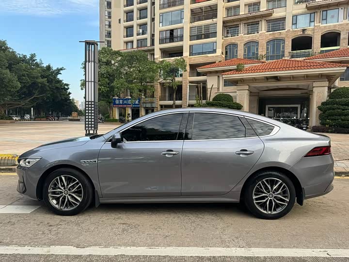 Фото 4 - BYD Qin Plus