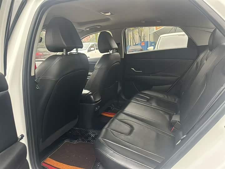 Фото 6 - Hyundai Elantra N line