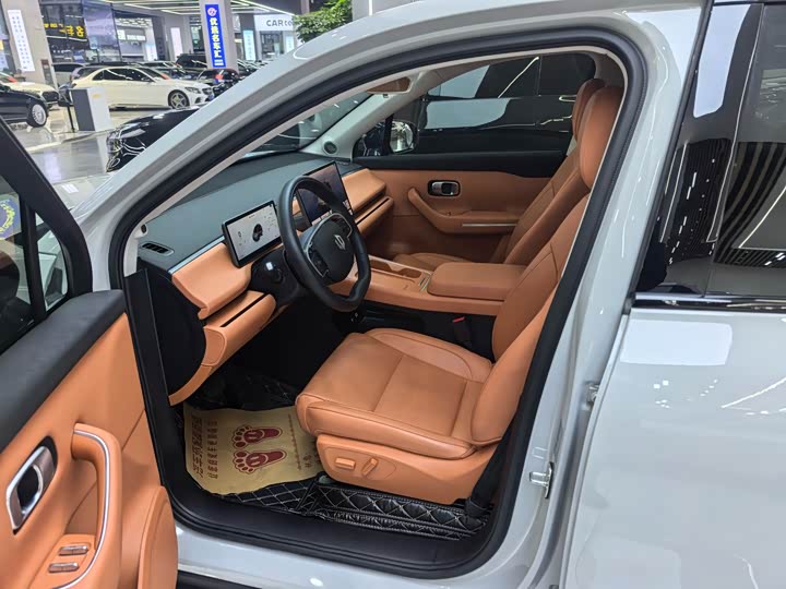 Фото 4 - Leapmotor C10