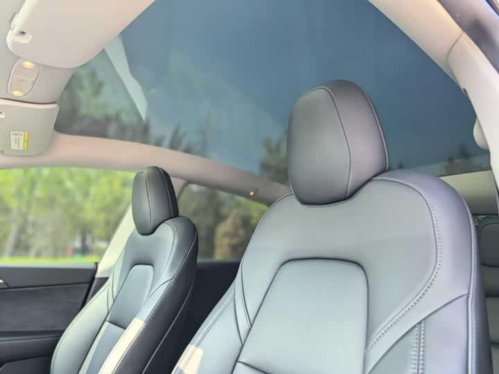 Фото 8 - Tesla Model Y