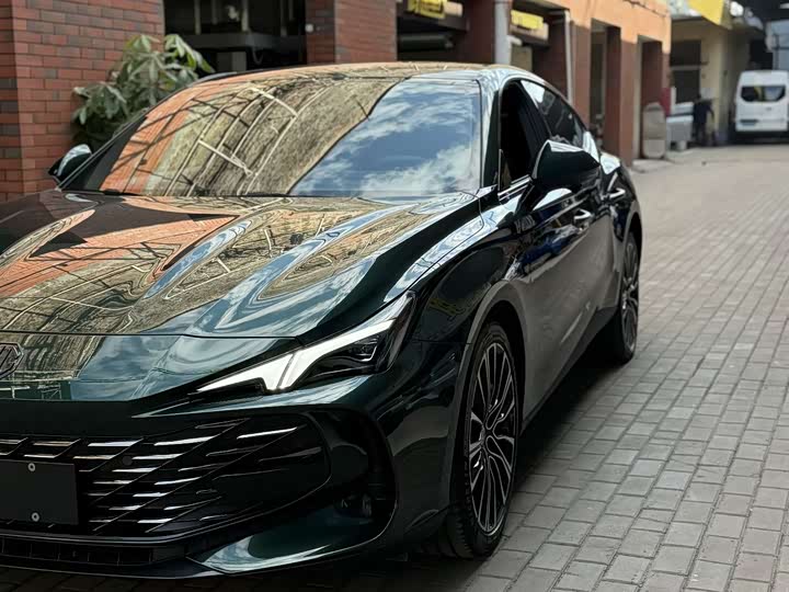 Фото 3 - MG Motor 7