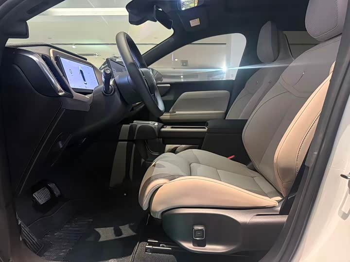 Фото 8 - Volvo XC70 Hybrid