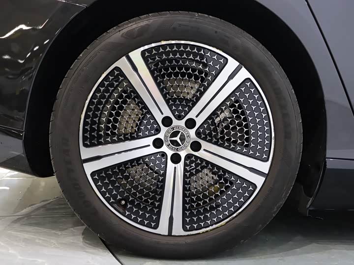 Фото 7 - Mercedes-Benz EQS