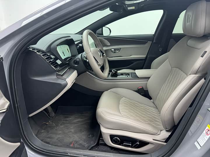 Фото 6 - BYD Han