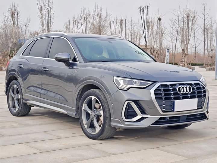 Фото 2 - Audi Q3