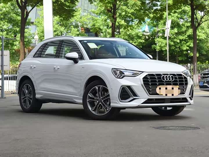 Фото 3 - Audi Q3