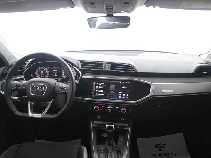 Фото 4 - Audi Q3