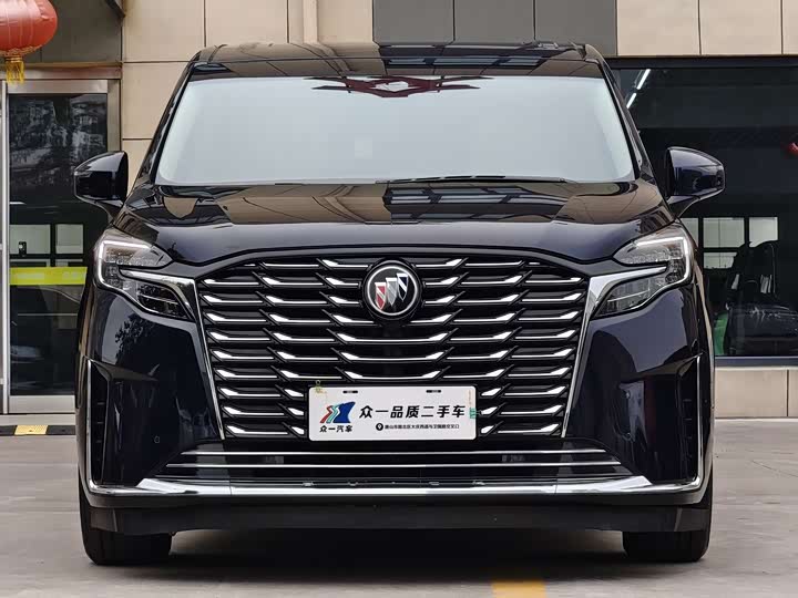 Фото 2 - Buick GL8 ES